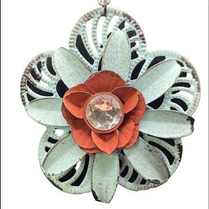 Metal industrial green flower rust center rhinestone handtie pendant suede cord
